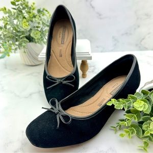 Clarks Collection Soft Cushion Shoe. Black size 7